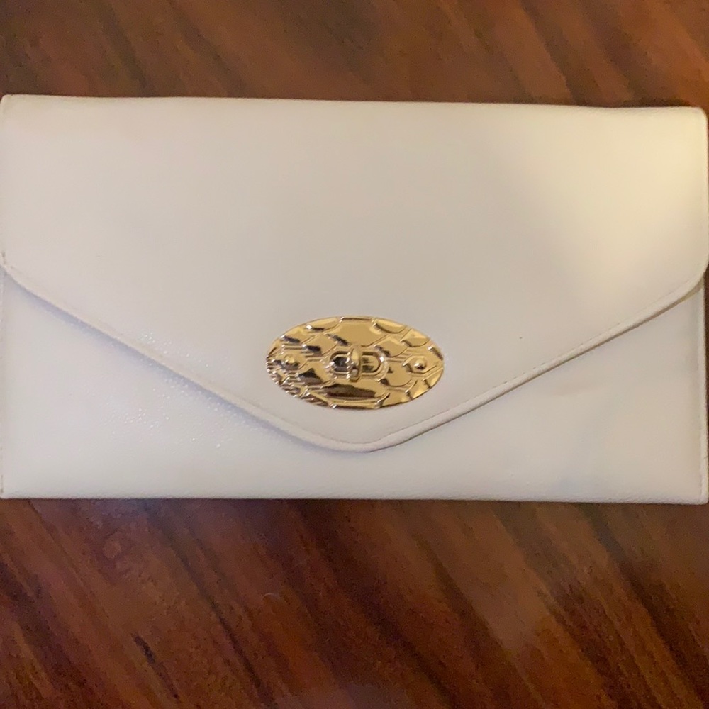 Off white clutch